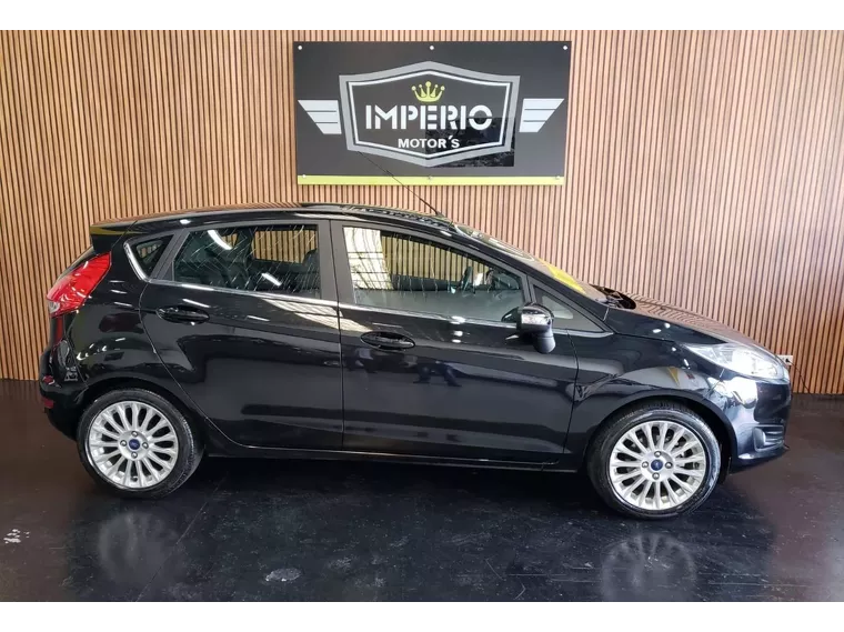 Ford Fiesta Preto 1