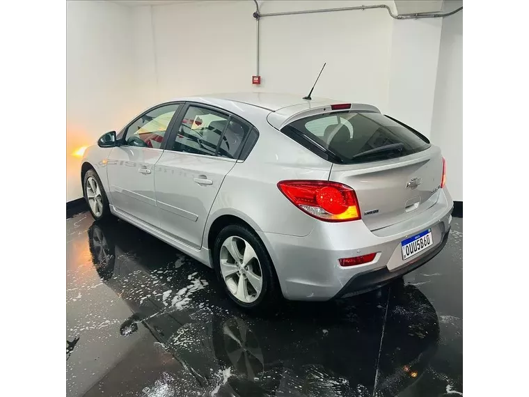 Chevrolet Cruze Prata 14