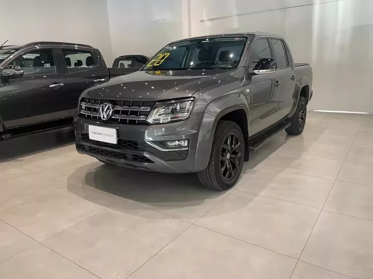 Volkswagen Amarok Cinza 10