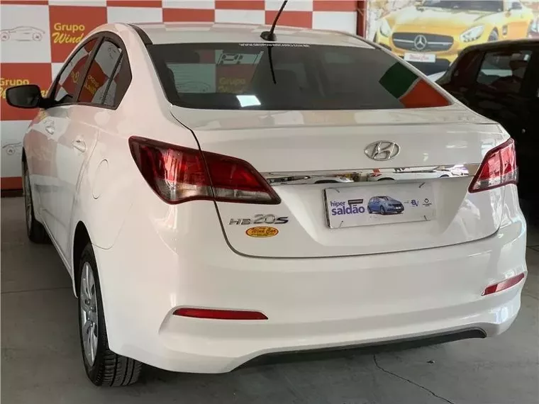 Hyundai HB20S Branco 5