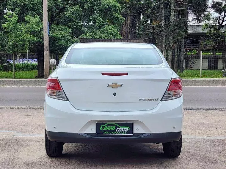 Chevrolet Prisma Branco 6