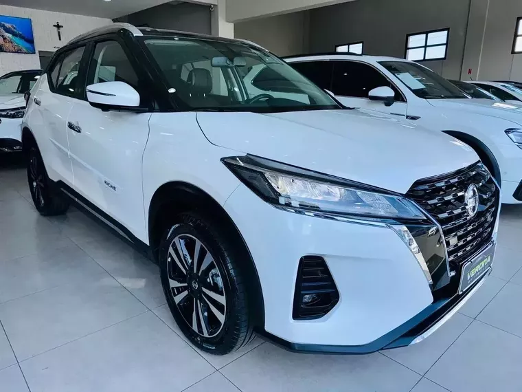 Nissan Kicks Branco 3