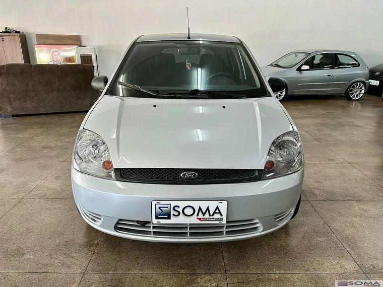 Ford Fiesta Prata 1