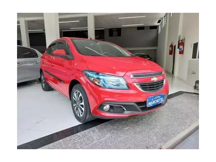 Chevrolet Onix Vermelho 9