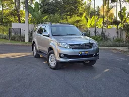 Toyota Hilux SW4