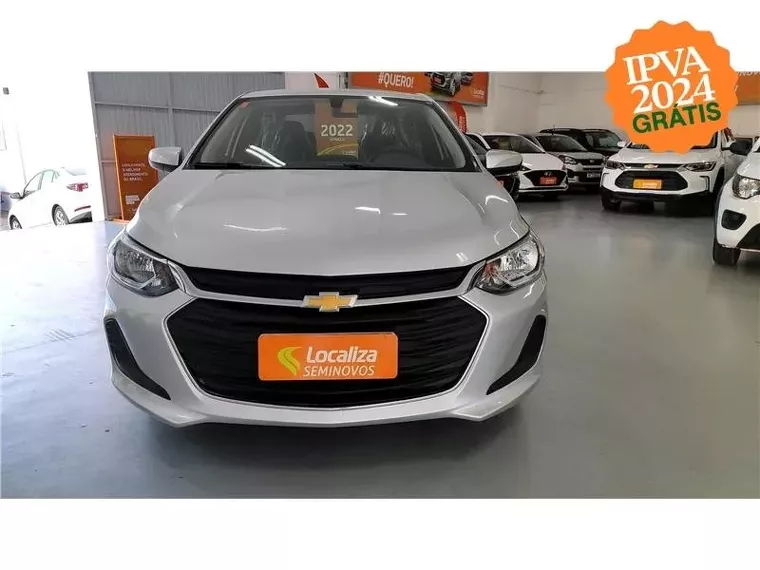 Chevrolet Onix Prata 1