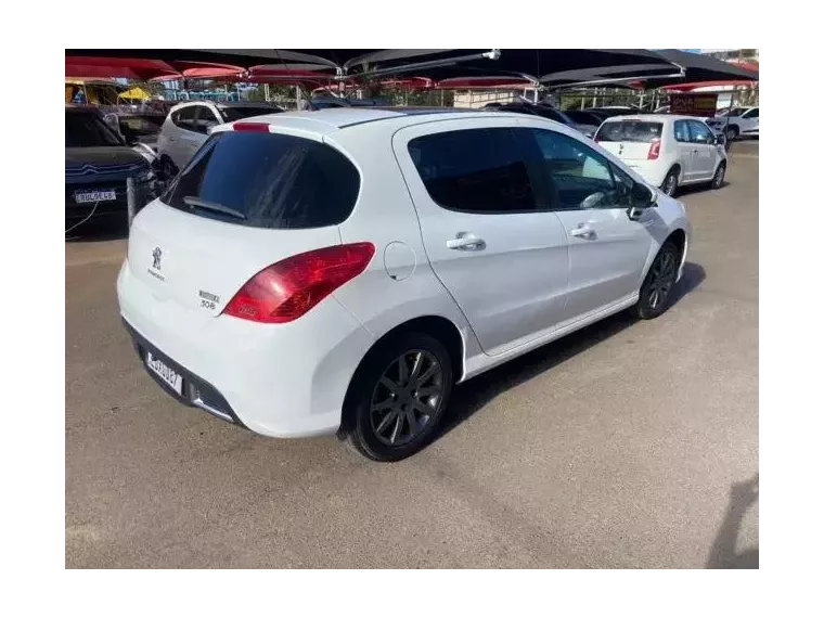 Peugeot 308 Branco 4