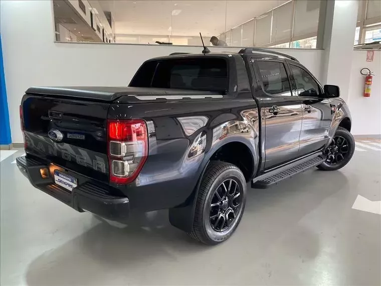 Ford Ranger Preto 10