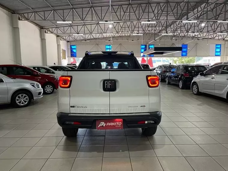 Fiat Toro Branco 11