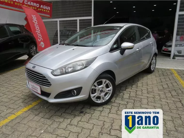 Ford Fiesta Prata 6