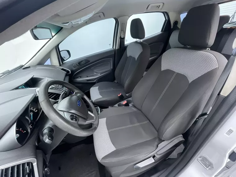 Ford Ecosport Branco 8