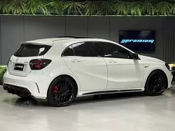Mercedes-benz A 45 AMG