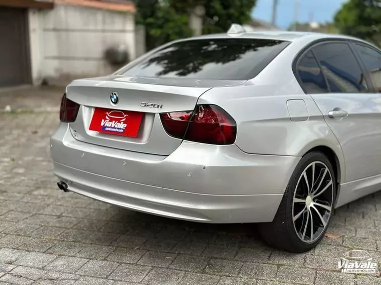 BMW 320i Prata 4