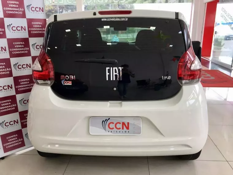 Fiat Mobi Branco 3