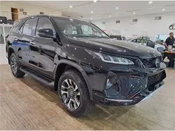 Toyota Hilux SW4