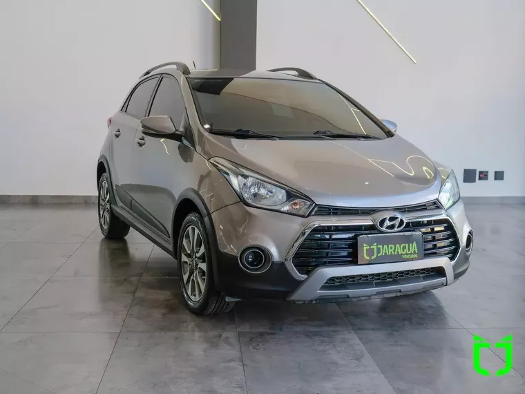 Hyundai HB20X Cinza 5