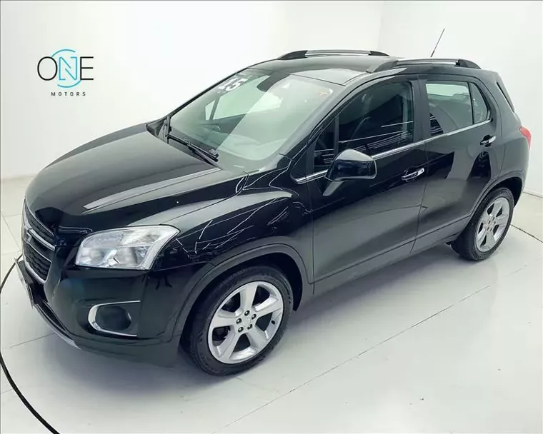 Chevrolet Tracker Preto 2