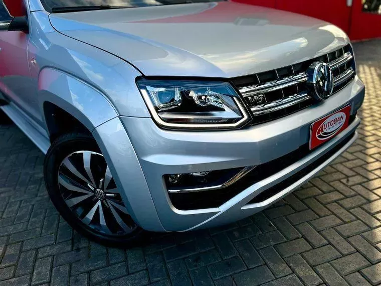 Volkswagen Amarok Prata 10