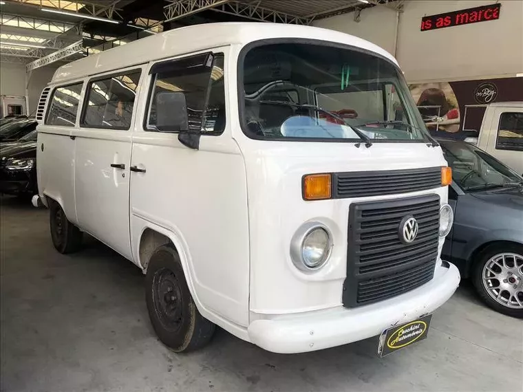 Volkswagen Kombi Branco 4