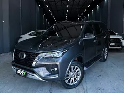 Toyota Hilux SW4