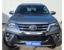 Toyota Hilux SW4