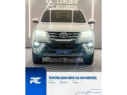 Toyota Hilux SW4