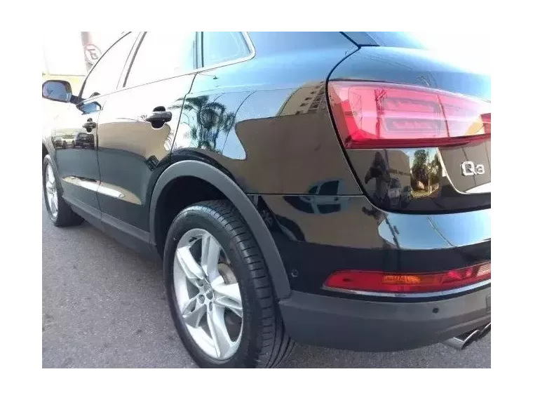 Audi Q3 Preto 10