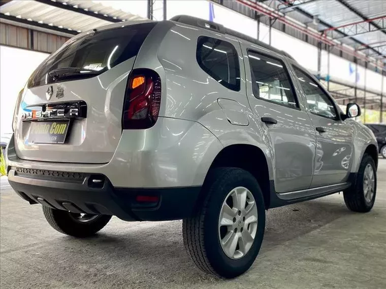 Renault Duster Prata 4