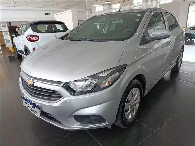 Chevrolet Onix Prata 13