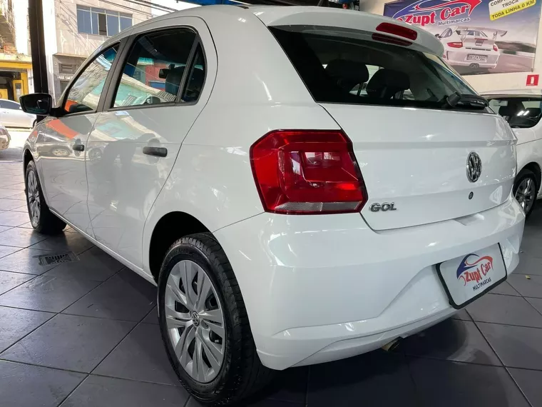 Volkswagen Gol Branco 2