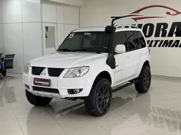 Mitsubishi Pajero TR4