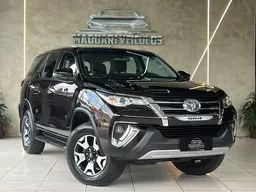 Toyota Hilux SW4