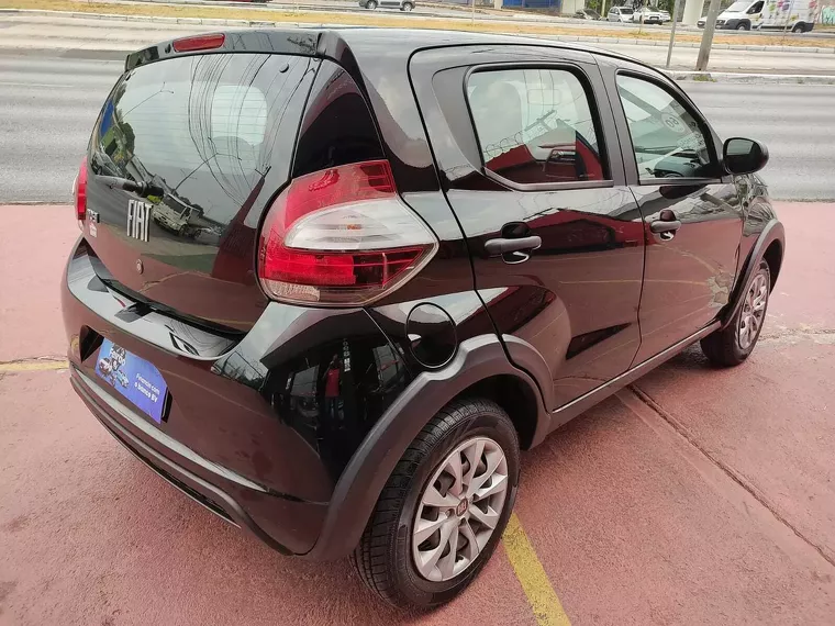 Fiat Mobi Preto 7