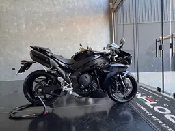 YZF R1