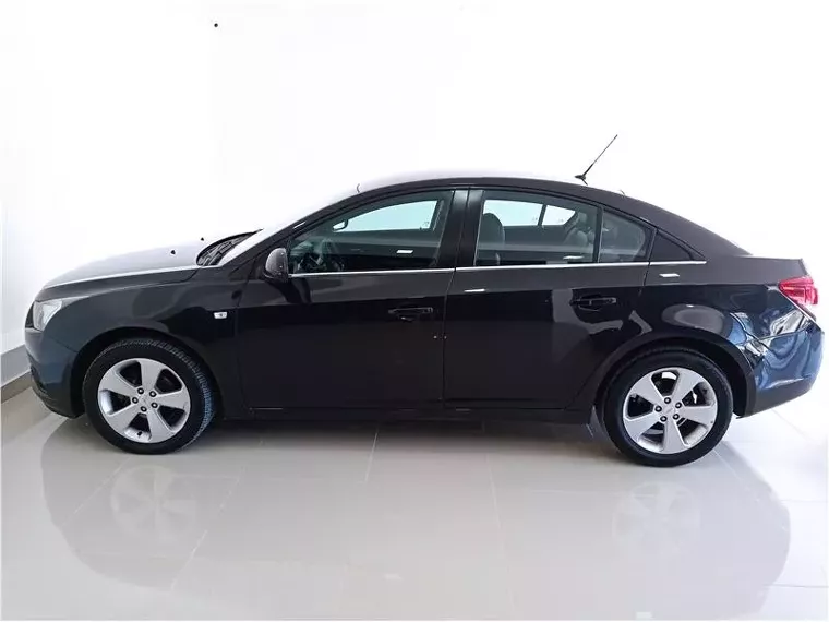 Chevrolet Cruze Preto 3