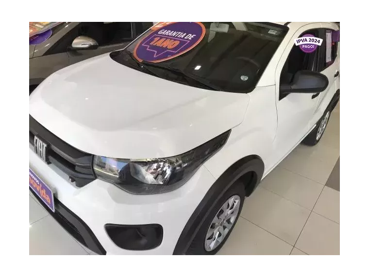 Fiat Mobi Branco 4