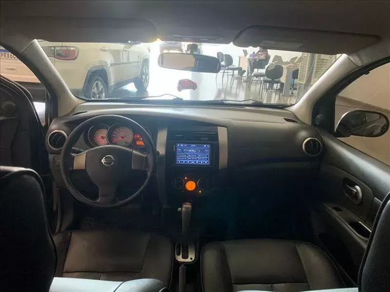 Nissan Livina Preto 3