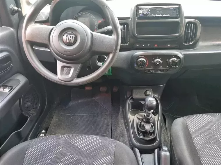 Fiat Mobi Prata 7