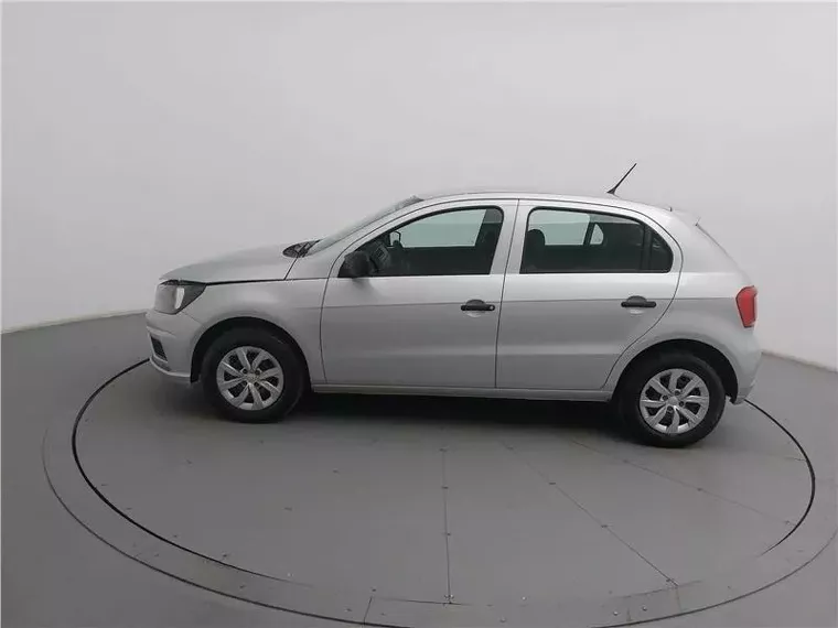 Volkswagen Gol Prata 17