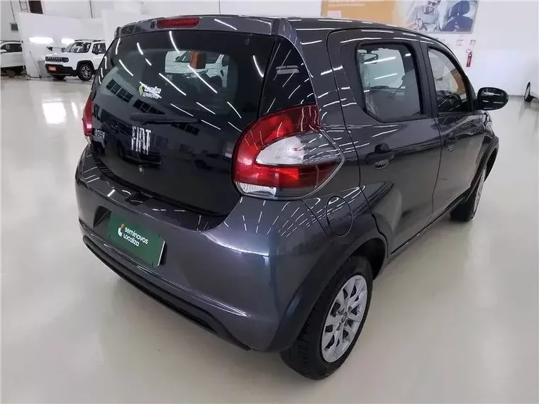 Fiat Mobi Prata 18