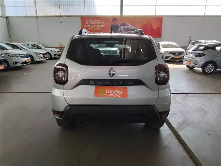 Renault Duster Prata 11