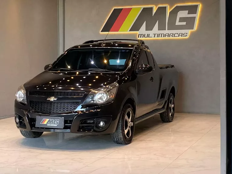 Chevrolet Montana Preto 7