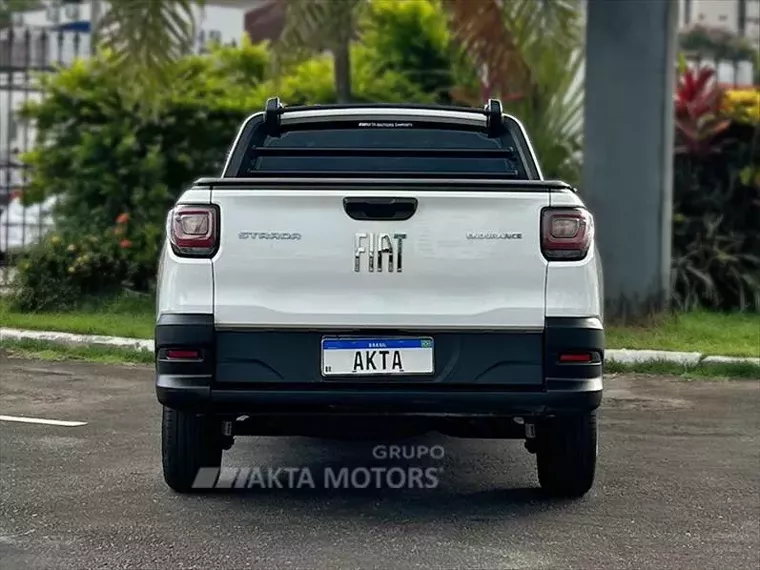 Fiat Strada Branco 10