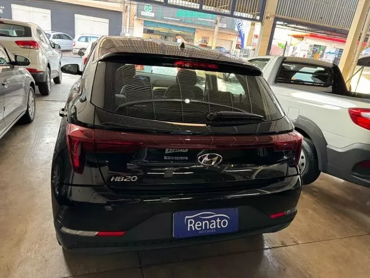 Hyundai HB20 Preto 18