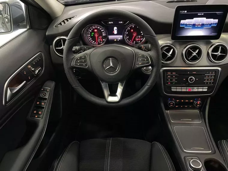 Mercedes-benz GLA 200 Cinza 3