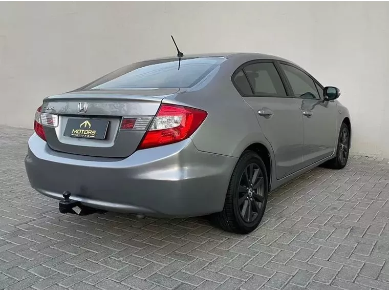 Honda Civic Cinza 14