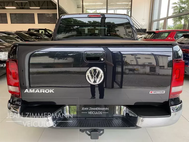 Volkswagen Amarok Preto 18