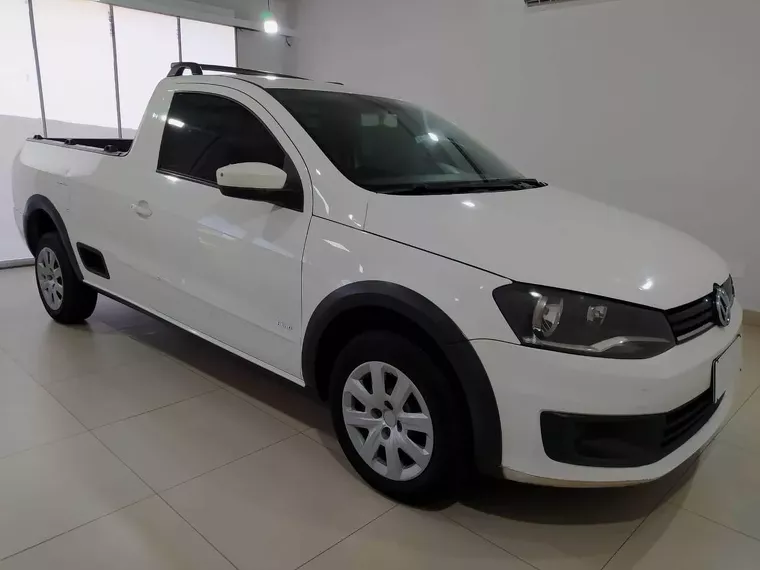 Volkswagen Saveiro Branco 9