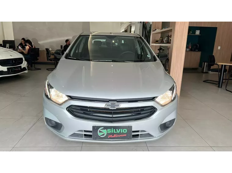 Chevrolet Joy Prata 2