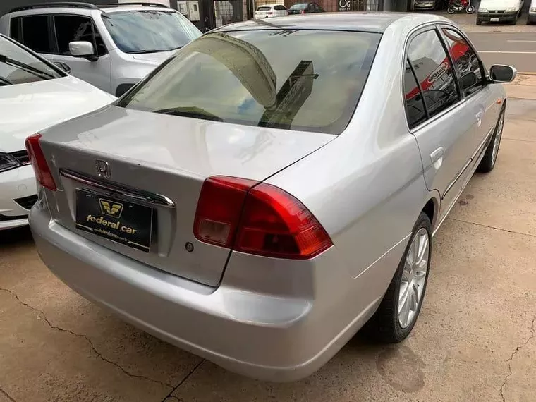 Honda Civic Prata 3